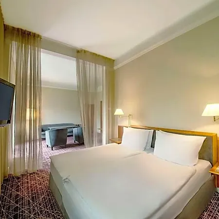 Nh Collection Hotel