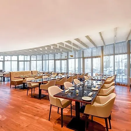 Nh Collection Hotel 4*